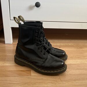 Dr. Martens 1460 Women’s Leather Lace Up Boots